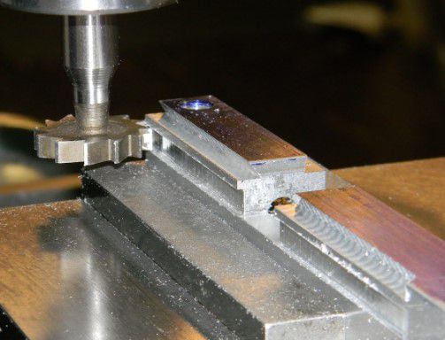 EMA19 Keyseat Cutter, T-slot Cutting